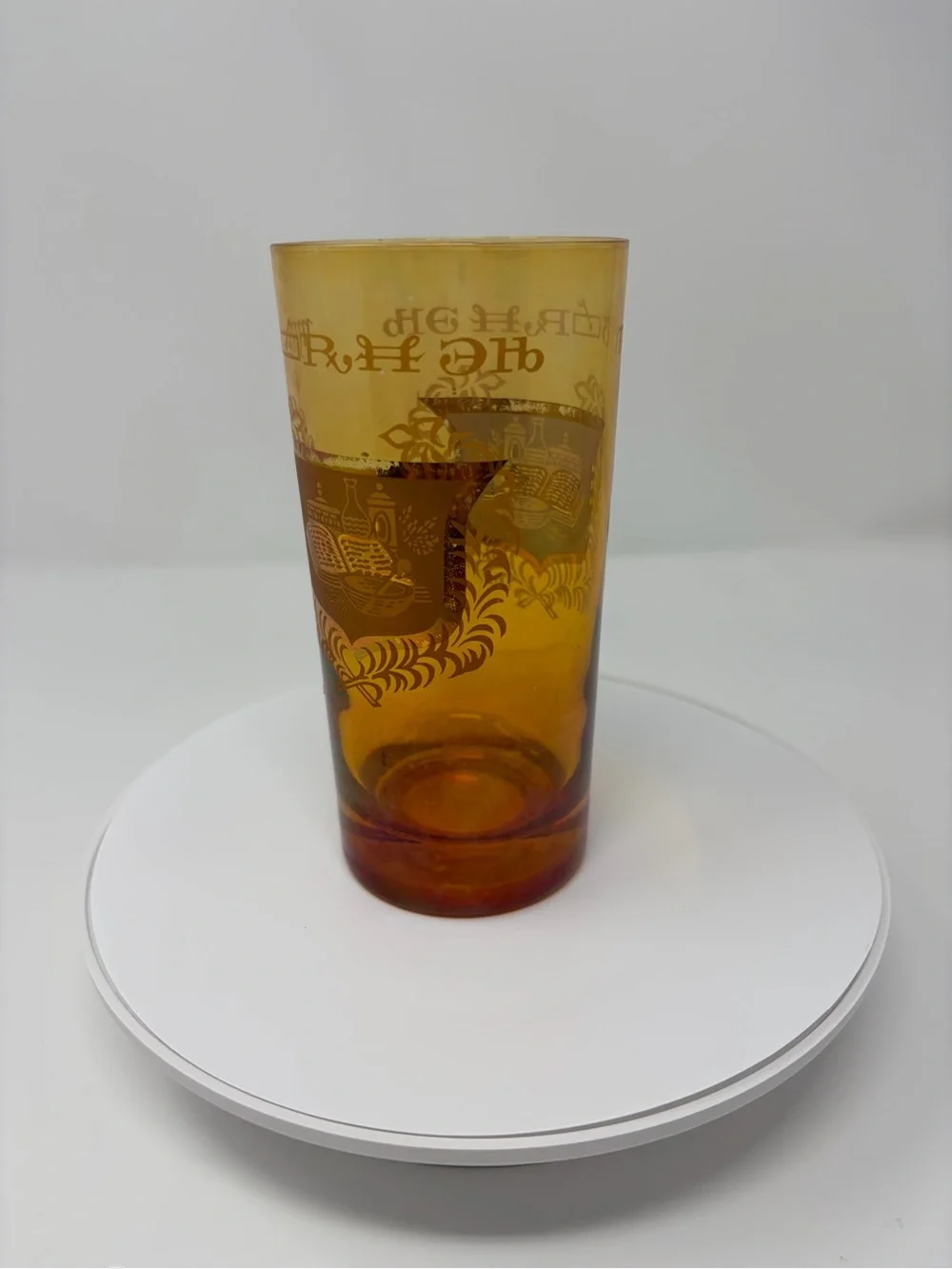 Alchemical/Apothecary Amber Tumbler with Mortar and Pestle on the Coat of Arms